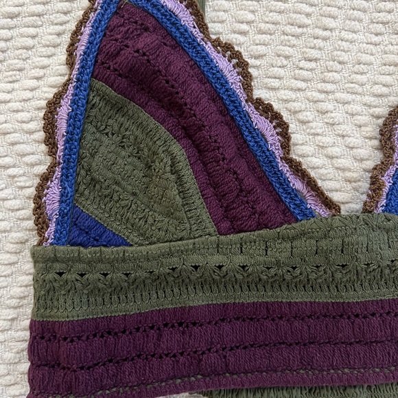 Crop Top - Picture 2 of 4